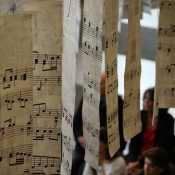 Musikalischer Regen · Ausstellungseröffnung