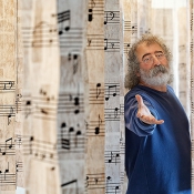 2008 · Atif Gülücü im Ostholstein-Museum in Eutin